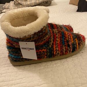 Minnetonka Multicolor Chunky Knit Lined Bootie